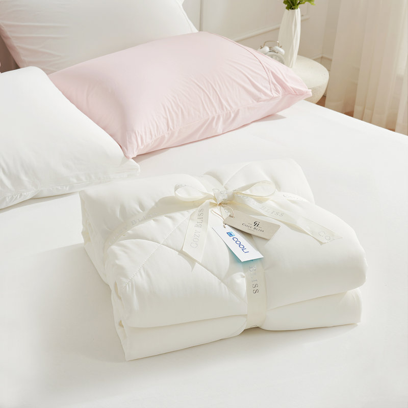 Cooling Comforter for Hot Sleepers – Reduces Skin Temp 2–5°C, Fluffy Down Alternative Fill, Machine Washable, All-Season Blanket for Night Sweats