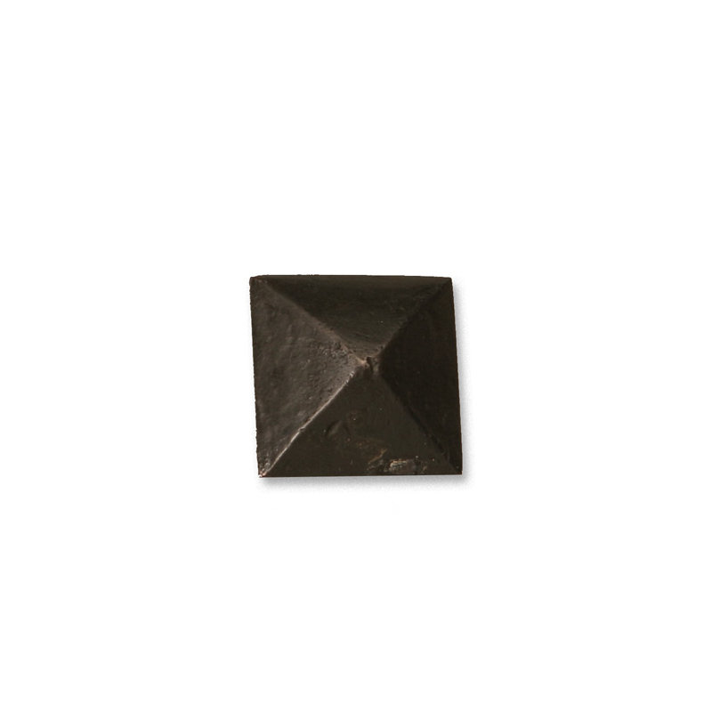 Accessoire de porte cloutée cloutée