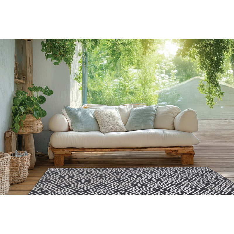 Athana Outdoor Area Rug, Rectangle 4' x 6'