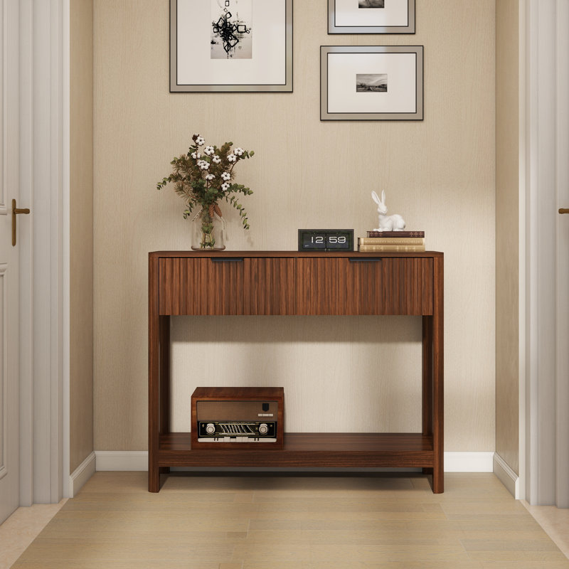 Console 39,3 po de style Mid-Century moderne avec tiroirs cannelés, noyer
