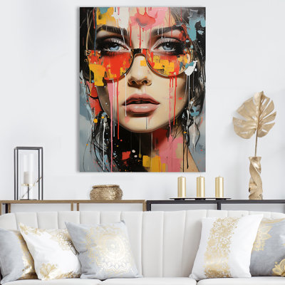 «Pink Grunge Woman In Collage III», art mural Pop Art
