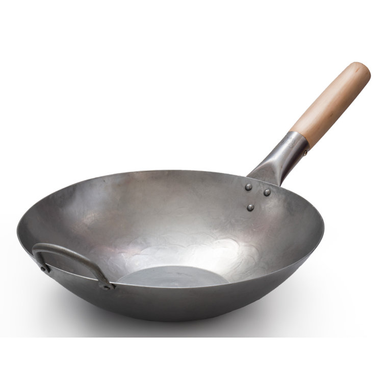 https://assets.wfcdn.com/im/81268245/resize-h755-w755%5Ecompr-r85/2437/243746868/Craft+Wok+12%27%27+Carbon+Steel+Wok.jpg