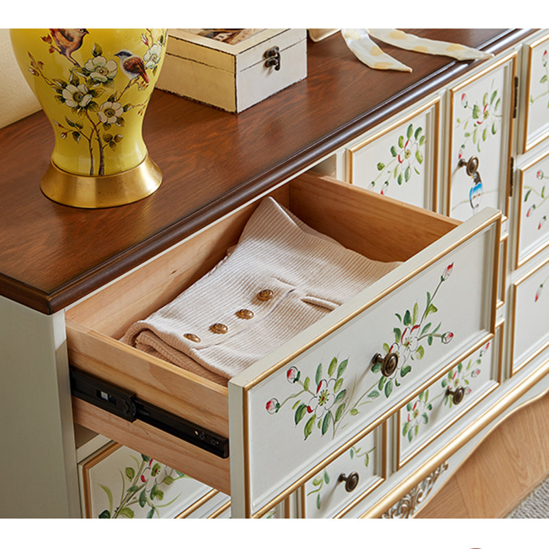 Armoire d'appoint durable et raffinée