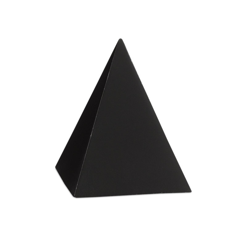 Sculpture pyramide noire en béton, H 5 po x l 4 po x P 4 po