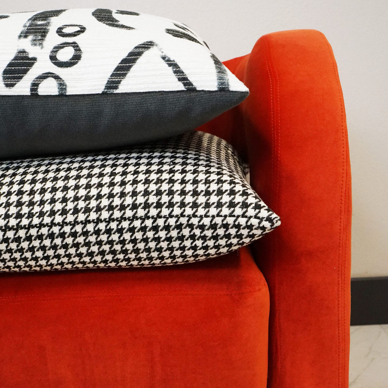 Houndstooth Pillow Cover & Insert, Square 20"