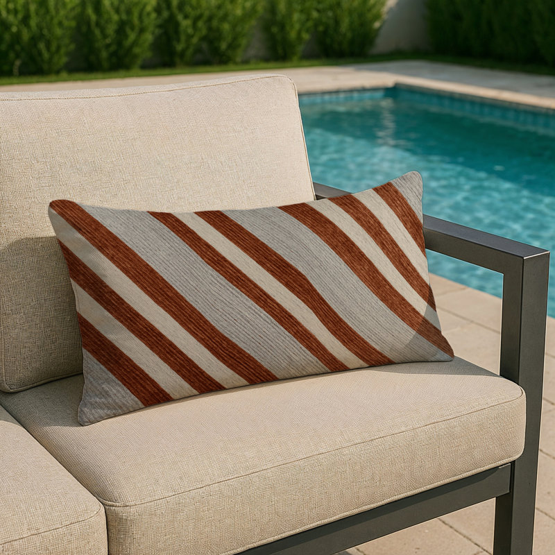 Coussin décoratif intérieur et extérieur à rayures diagonales, Auburn / gris clair, Rectangle H 20 po x l 14 po