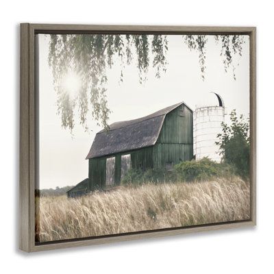 «Green Rustic Barn» par Lori Deiter