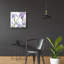 «Irises» par Sheila Golden, art mural en verre acrylique, 12 po x 12 po-1145546