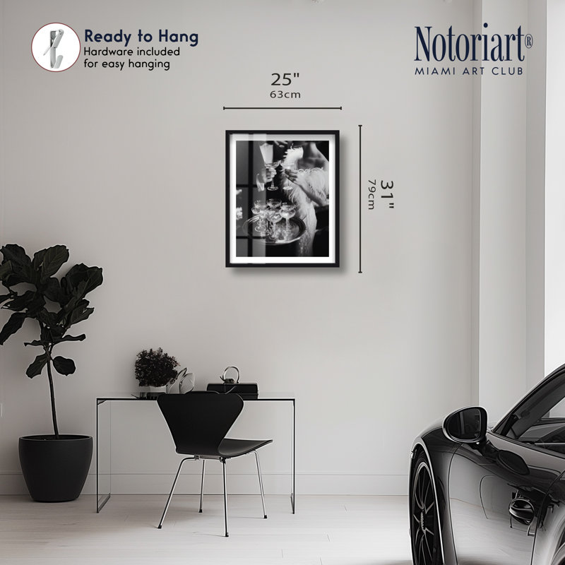 Art mural Gatsby Glamour Shadowbox Print par Notoriart, cadre noir, 24 x 30, 31"H x 25"W, Black Frame