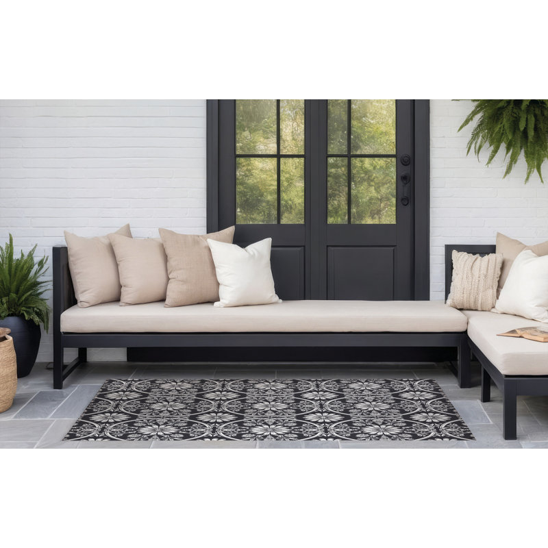 Daisy Tile Outdoor Area Rug, Rectangle 8' x 10'