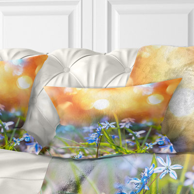 Coussin Little Flowers Meadow with Snowdrops