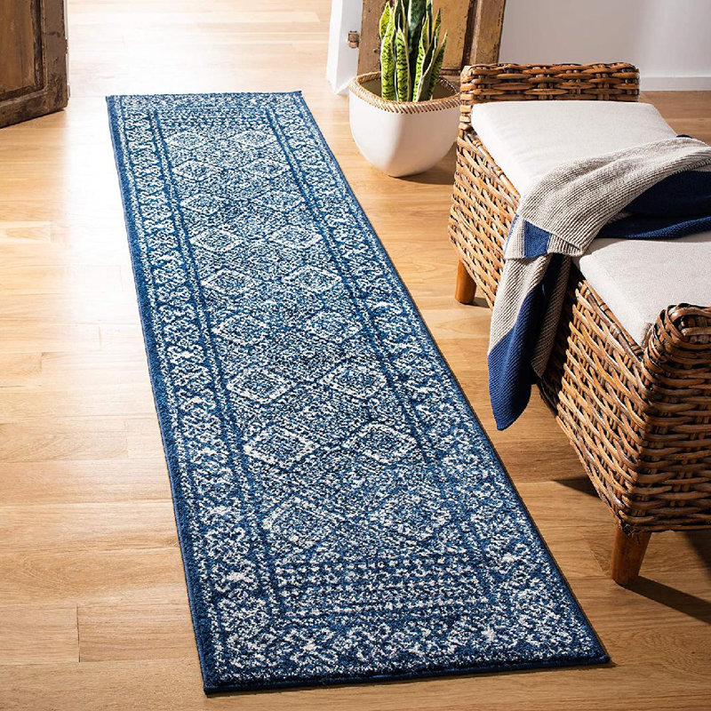 Tapis bleu marine / ivoire Callista, Tapis de couloir de 2 pi x 7 pi