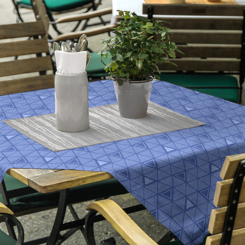 Classic Hand Drawn Triangles Tablecloth, Blue