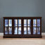 Superbe vitrine en cerisier antique avec tablettes réglables en verre et lumières DEL multicolores