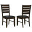 Cappuccino et chaises d'appoint rembourrées noires
