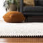 Tapis ivoire / noir en laine tissé à la main Matchett-26830847