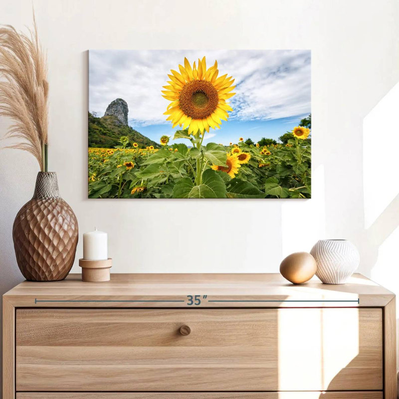 Harnek Golden Sunflower, 16" H x 24" W