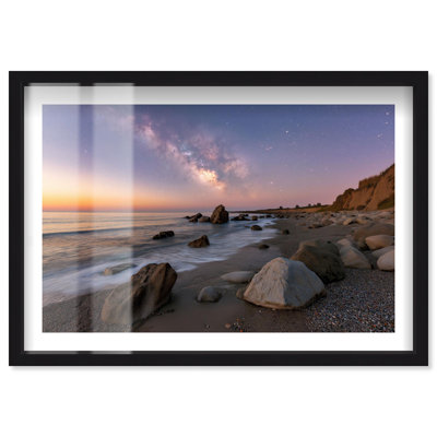 Décoration murale Cosmic Coastline III Shadowbox Print par Notoriart, cadre noir, 16 x 11