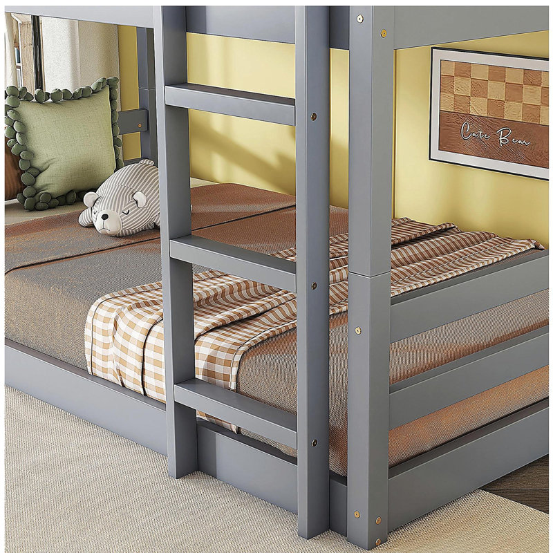 Lits simples superposés en bois d'hévéa avec deux échelles intégrées, garde-corps pleine longueur, lits simples superposés et triples amovibles