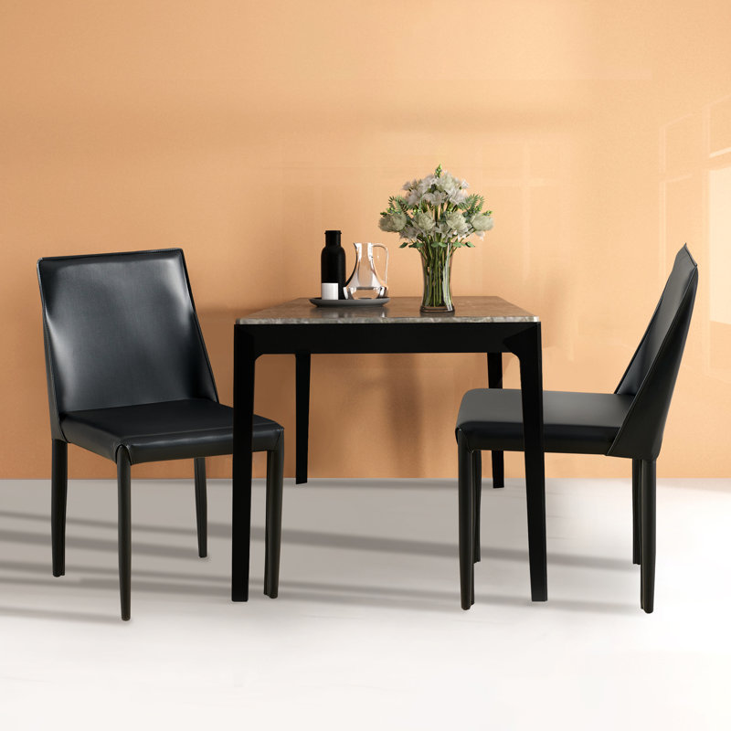 Chaise rembourrée en cuir Rebbeca Bridle, Noir