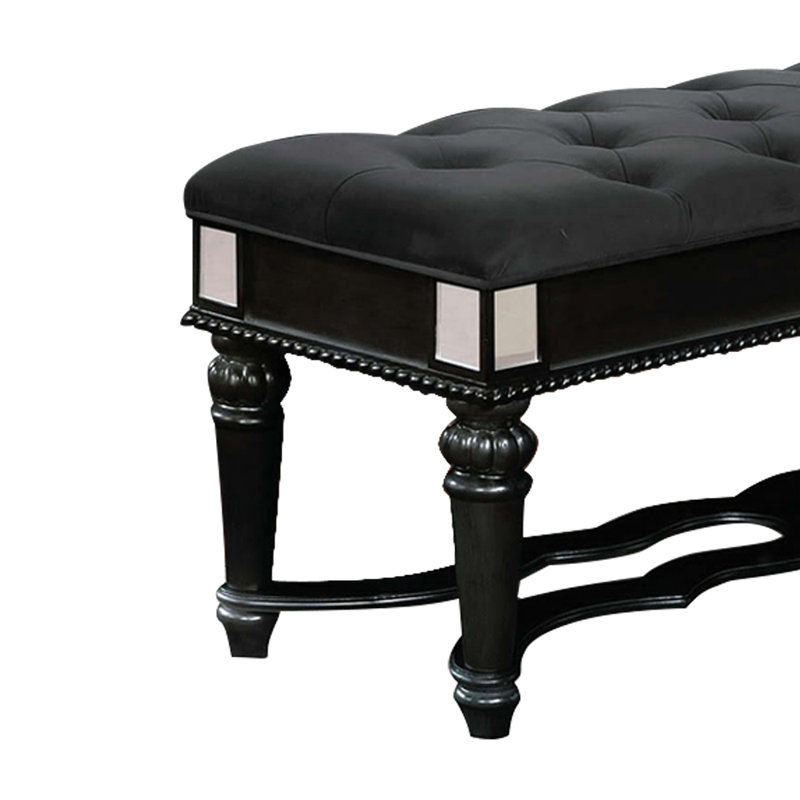 Banc Volney, Noir, Noir