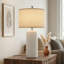 Lampe de table 21 po moderne en céramique texturée avec abat-jour en lin-2009893742