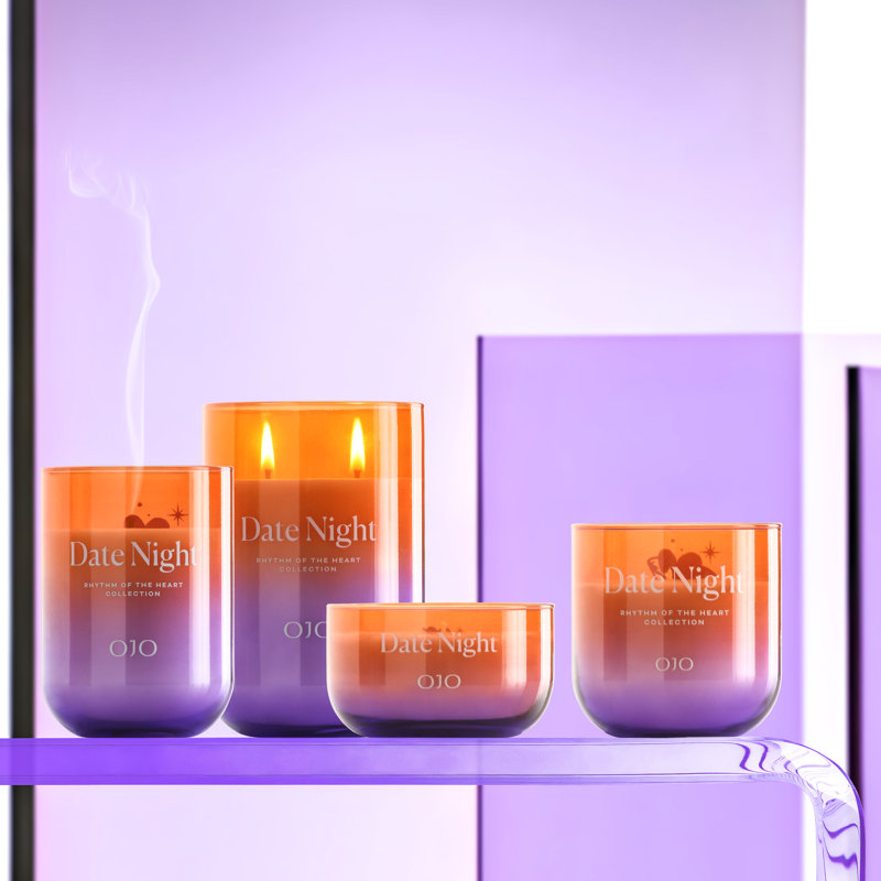 Bougie en pot parfumée à 3 mèches de 6,75 oz avec odeur enchantée JOO Date Night Plus de 18 heures de combustion durable | Mélange de cire de qualité supérieure, parfum d'ambiance et cadeau pour les journées spéciales