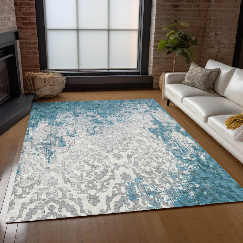Lamanna Washable Damask Indoor / Outdoor Rug, Rectangle 2'6" x 3'10"
