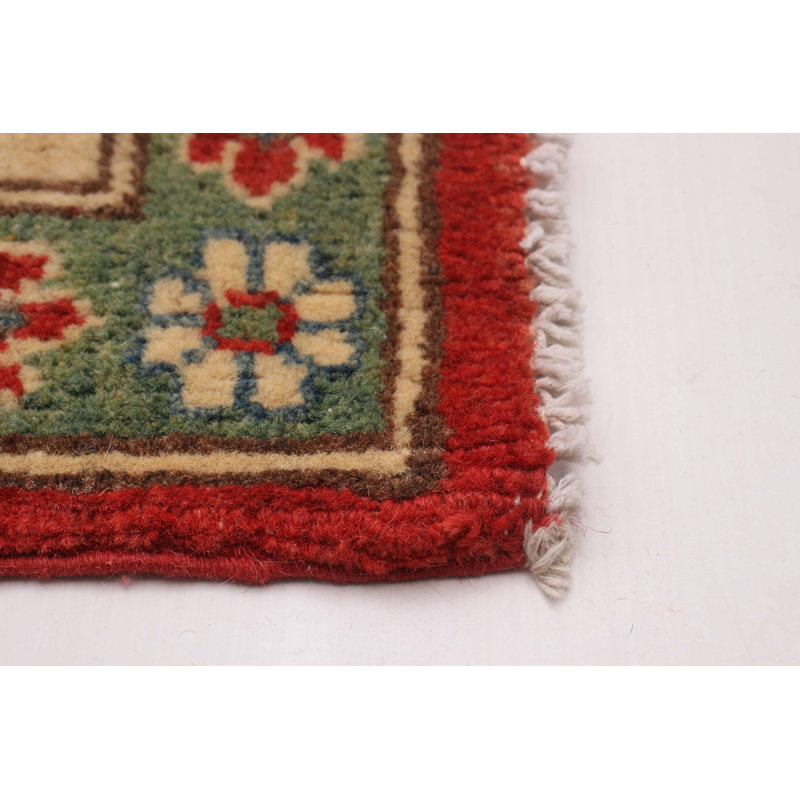 Tapis rouge nouvel âge en laine 6 pi 6 po x 9 pi 8 po Ostadar