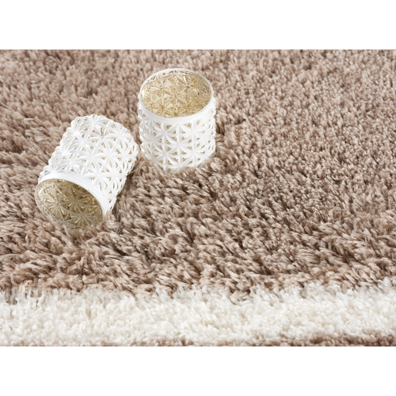 3' X 5' Beige Geometric Area Rug, Rectangle 2'8" x 4'11"