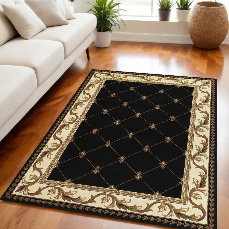 Tapis décoratif noir tissé à la main Fleur De Lis Oryana, Rectangle 5 pi 3 po x 7 pi 7 po