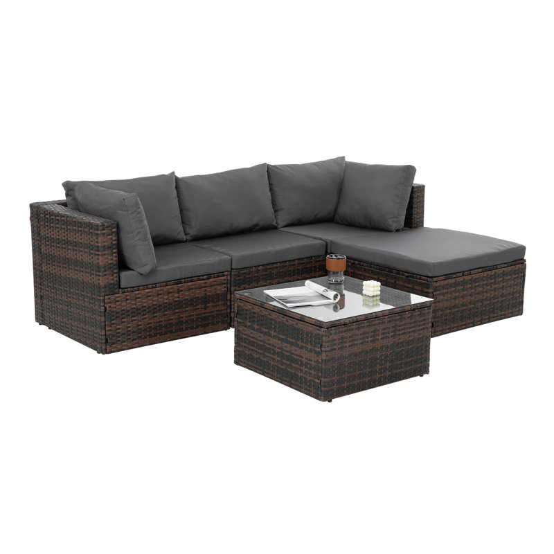 Patio 5 Pe: structure en métal robuste et mobilier de table en verre trempé avec housse en tissu imperméable