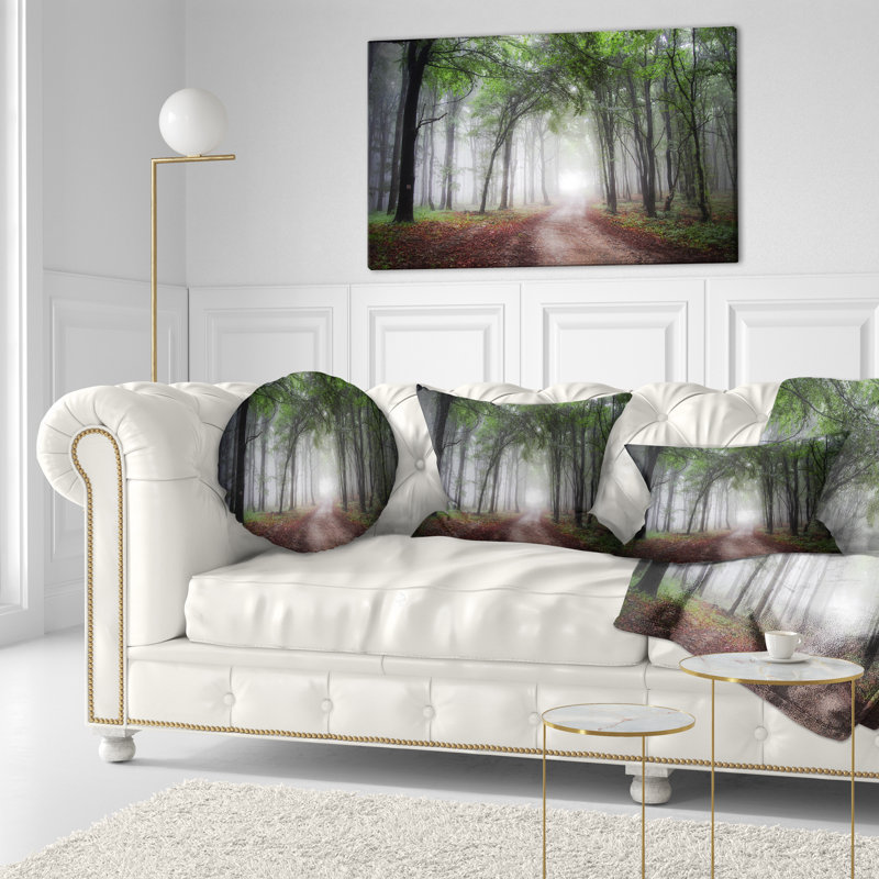Coussin lombaire de la forêt à automne vert light through