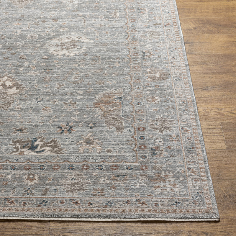 Everly Oriental Indoor Rug, Round 7'10"