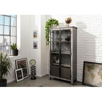 HEAVY INDUSTRY Booth Display