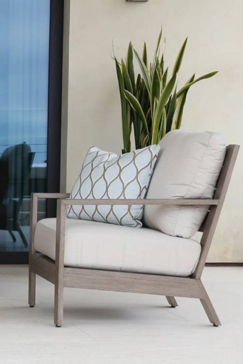 Patio Lounge Chairs