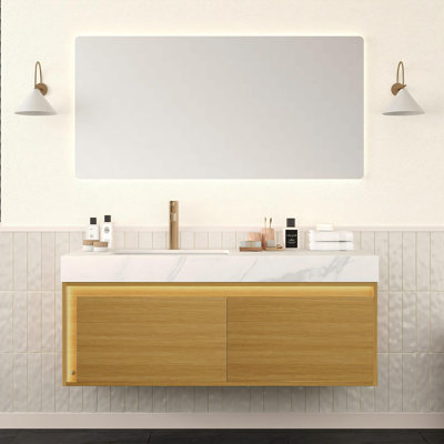 Meuble-lavabo flottant 48 po, lumière capteur, plateau en pierre frittée blanc de Carrare, pré-assemblé, grain de bois clair