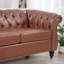 Canapé Chesterfield 84,65 po en polyuréthane à accoudoirs roulés Chesterfield.-1145331570