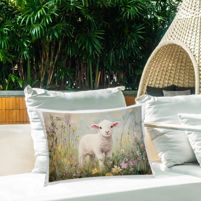 Coussin d'extérieur imprimé "White Lamb in Soft Flowers", par Petal Prints Design