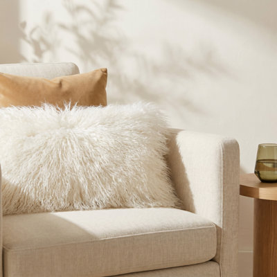 Housse et insert de coussin rectangulaire en laine d'agneau Iyana