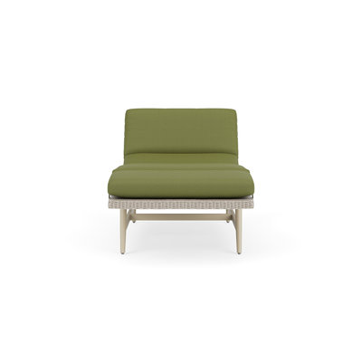 Cascade Chaise
