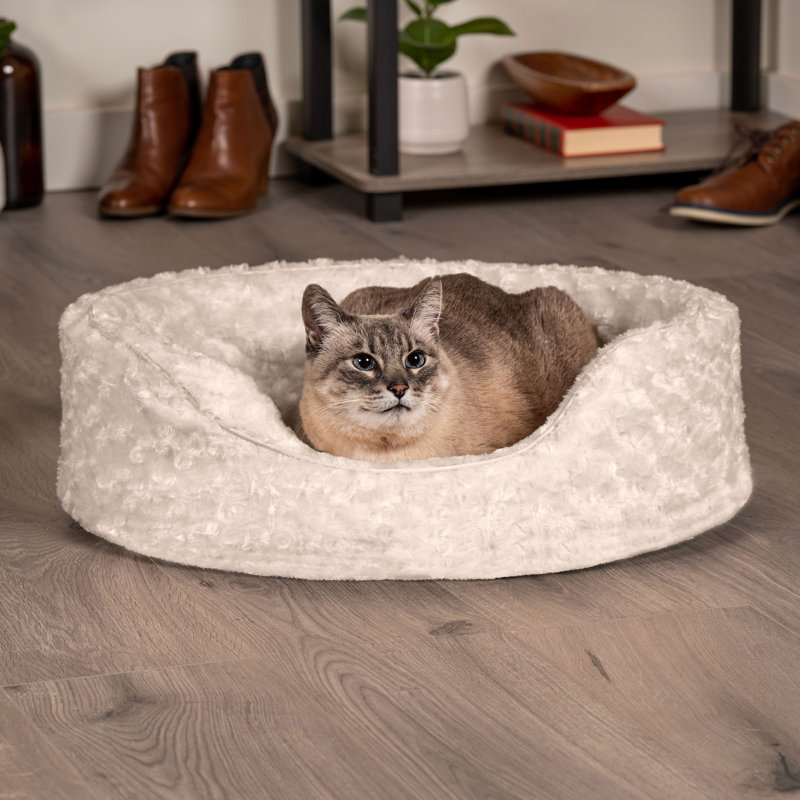 Ultra Plush Oval Donut Dog Bed, Cream, Large (26" W x 21" D)