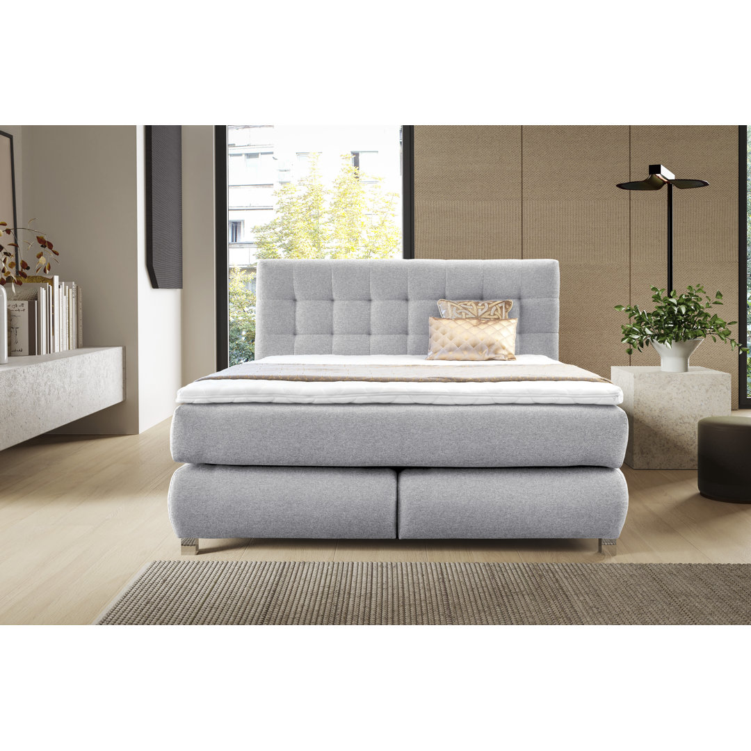 Echtes Boxspringbett Blaire mit Zwei Matratzen und Topper