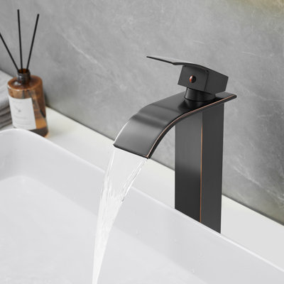 Robinet de lavabo vasque de salle de bain à poignée simple Waterfall