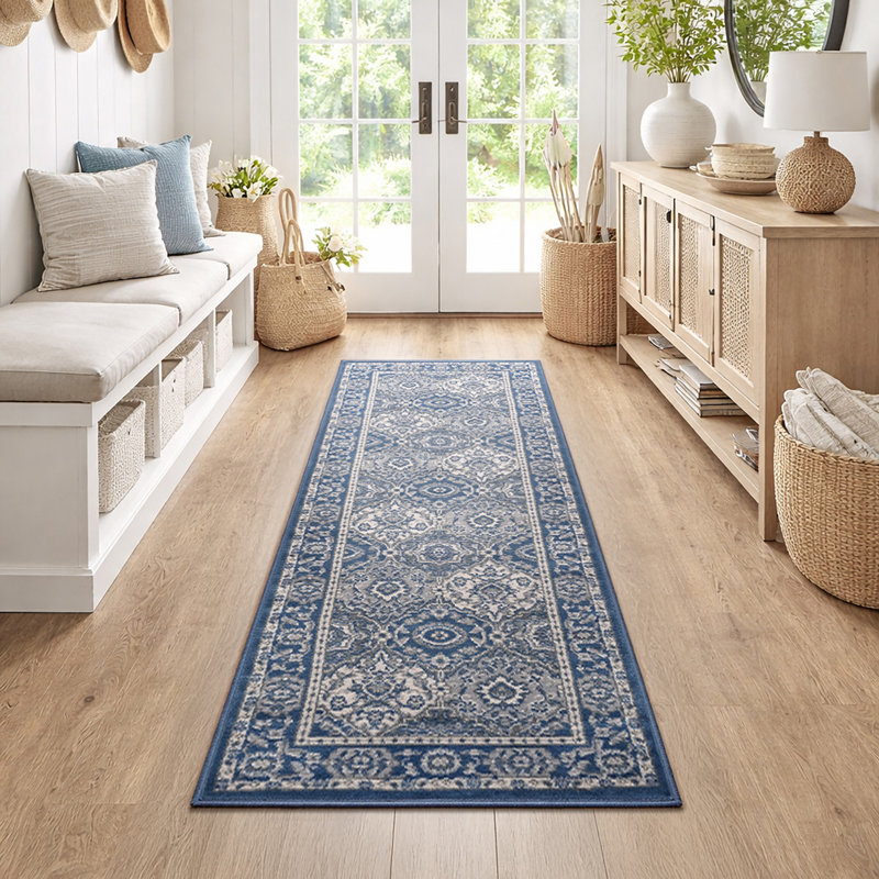 Tapis oriental bleu marine Wealden, Tapis de couloir 2 pi 3 po x 7 pi 3 po
