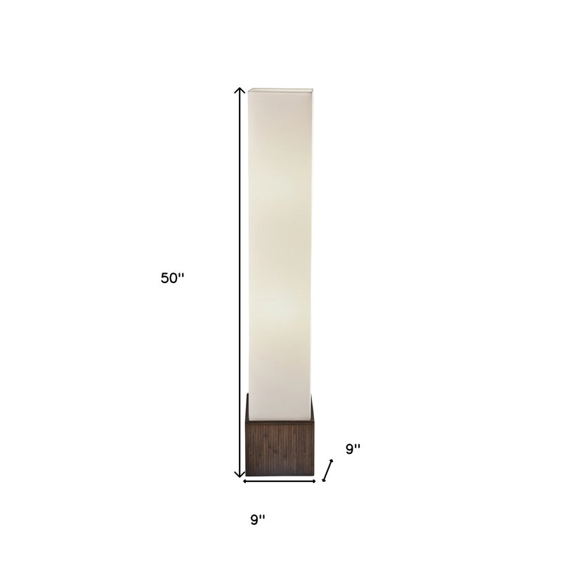 Lampe sur pied en rotin 50 po avec long abat-jour rectangulaire blanc Aobha