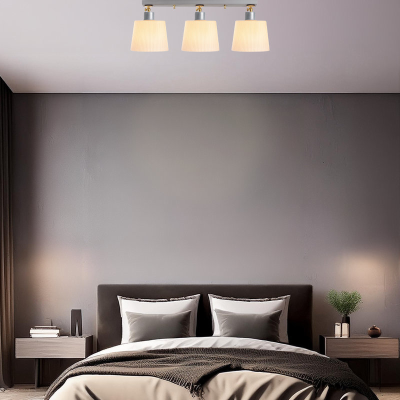 Plafonnier semi-encastré 3 lumières 26,77 po Aidrick, Argent, Blanc
