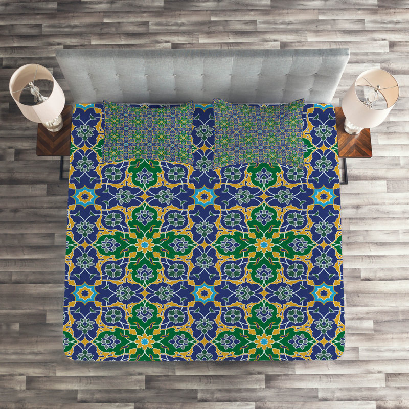 Traditional Polyester Damask Coverlet