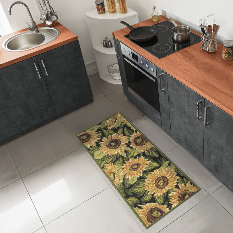 Gemmenne Floral Non-Skid Kitchen Mat, Runner 1'11" x 4'11"