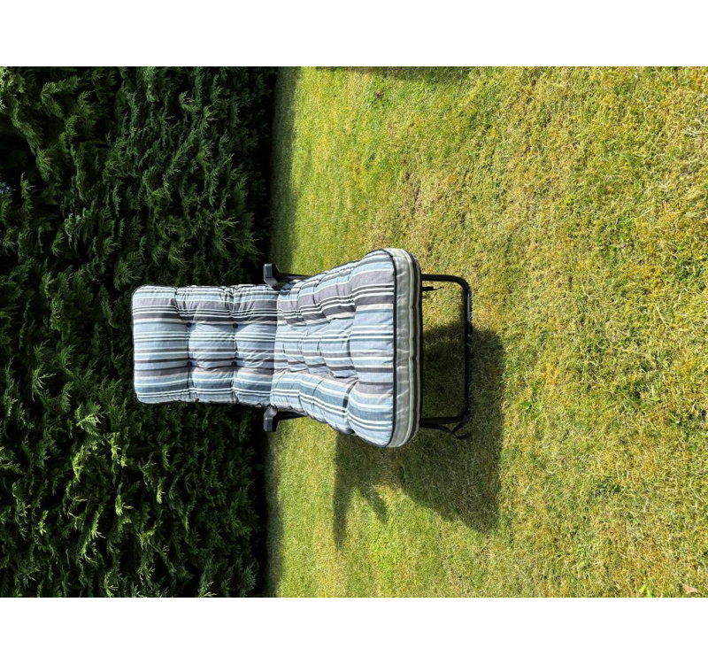Cersten Steel Outdoor Lounge Chair, Grey , Black